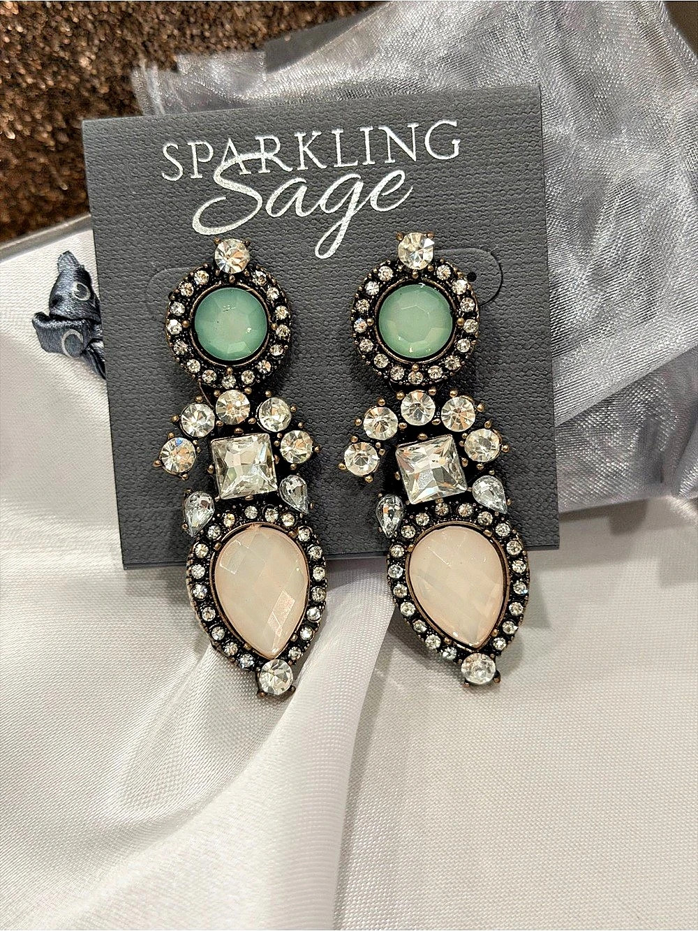 Sparkling Sage E18996-BGPAS Detailed Glass Stone Drop Earrings